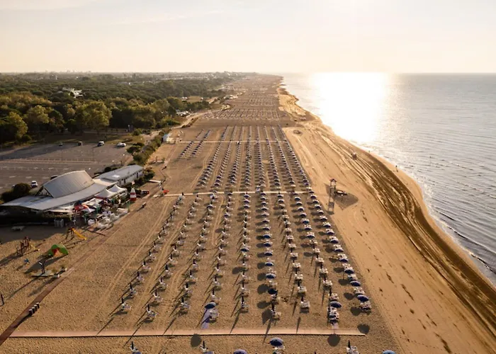 Spacious Flat With Common Pools And Kidsplay Area * Bibione