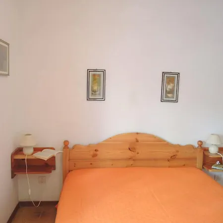Διαμέρισμα Spacious Flat With Common Pools And Kidsplay Area