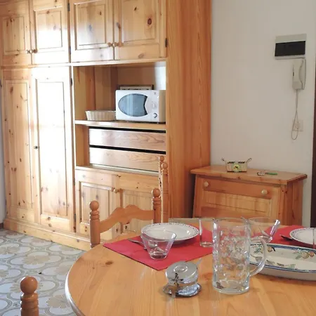 Spacious Flat With Common Pools And Kidsplay Area Lägenhet *