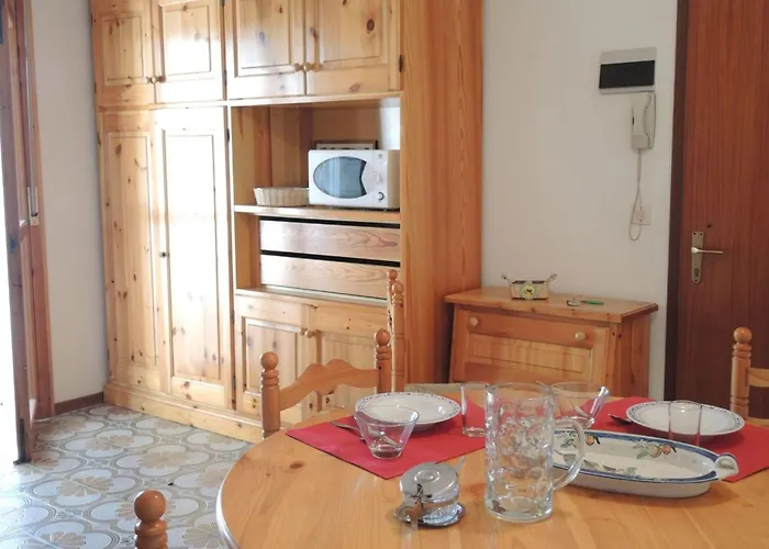 Spacious Flat With Common Pools And Kidsplay Area Apartmán *